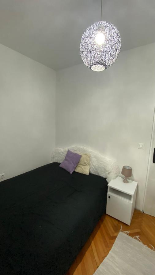 Lägenhet Milla - Cozy Two Bedroom With Yard And Parking Budva