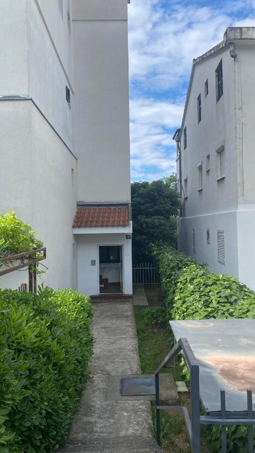 Milla - Cozy Two Bedroom With Yard And Parking *