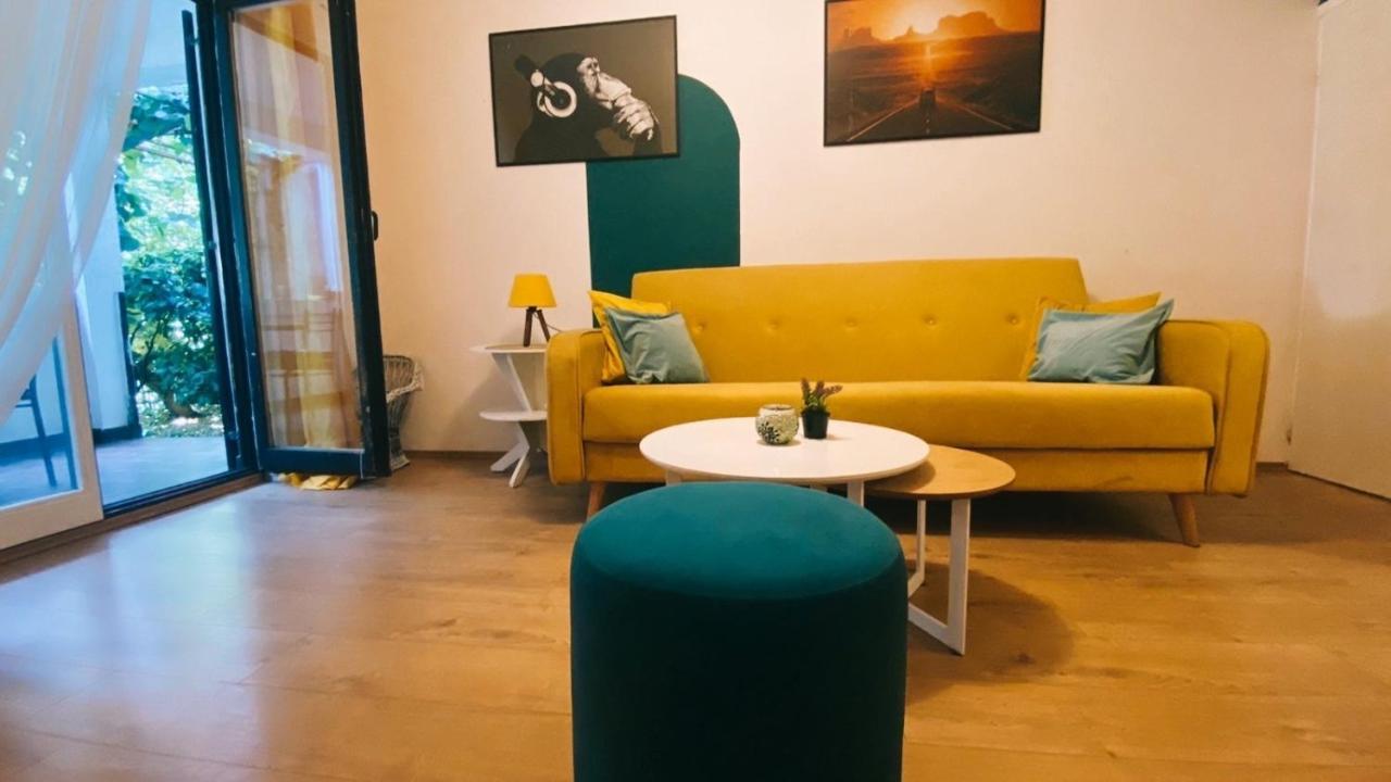 Milla - Cozy Two Bedroom With Yard And Parking *