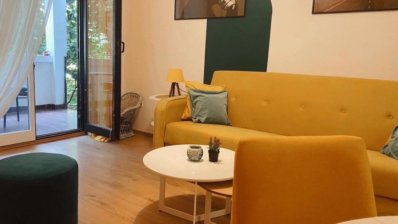 Milla - Cozy Two Bedroom With Yard And Parking * Budva