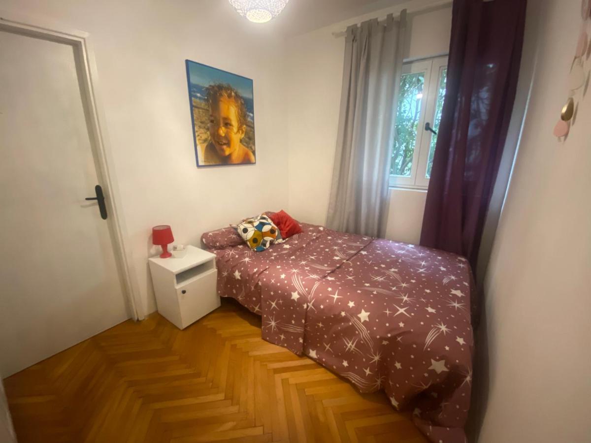 Milla - Cozy Two Bedroom With Yard And Parking